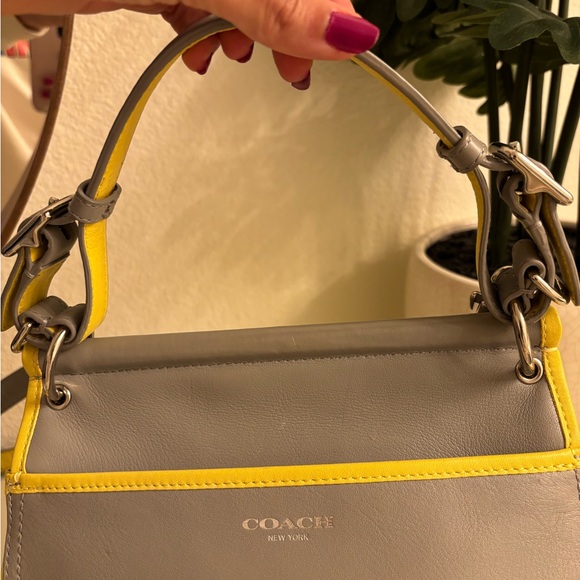 Coach Legacy Willis Archival Crossbody Bag Turn Lock Gray Yellow Handbag - Picture 5 of 8